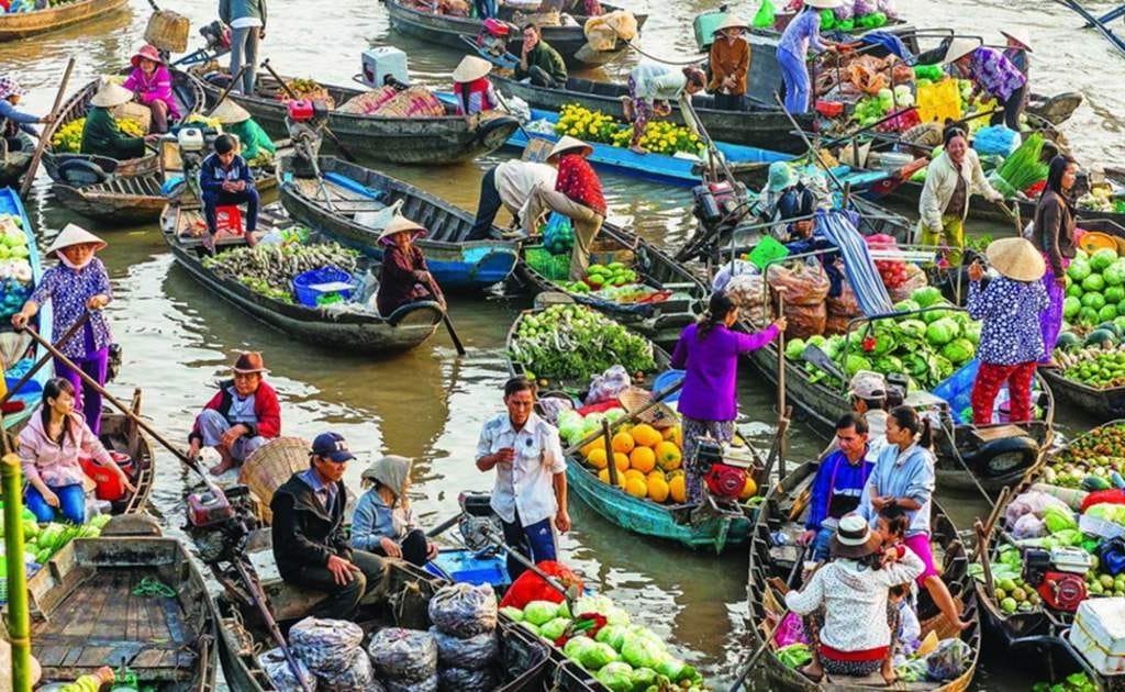 Private Cai Be Floating Market One Day Tour