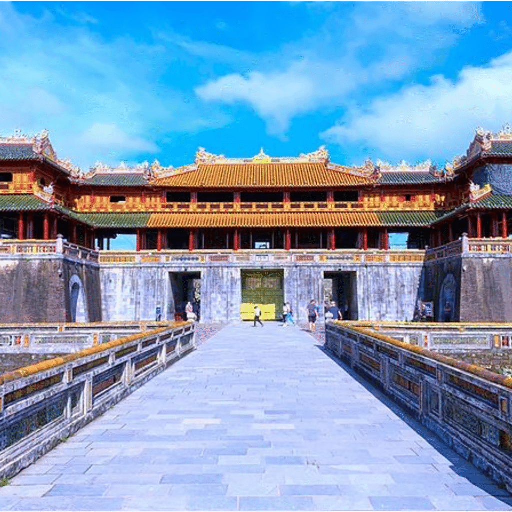 EXCURSION TO HUE