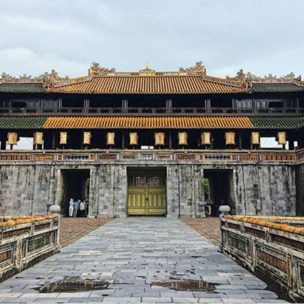 EXCURSION TO HUE