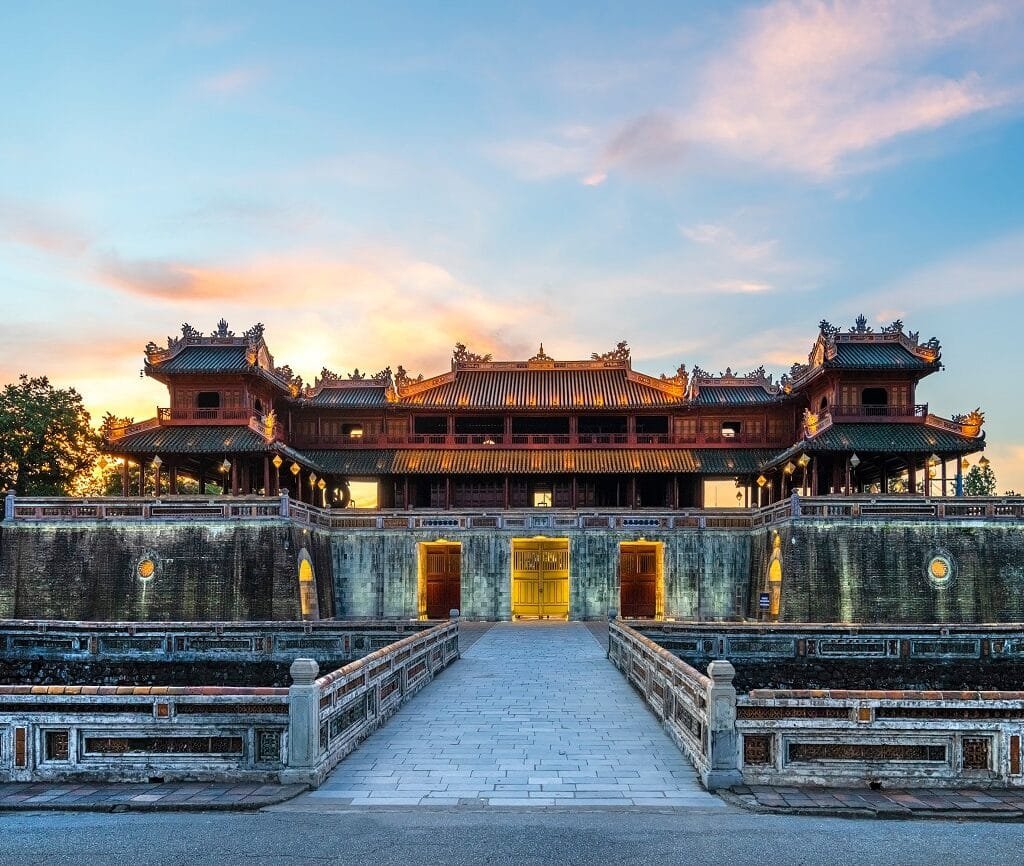 Hue City Tour from Da Nang – Full Day Group Tour