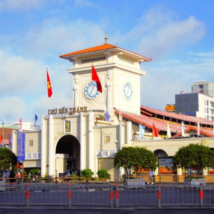 Ho Chi Minh City Private Tour – Full Day (Saigon Highlights & Local Experience)