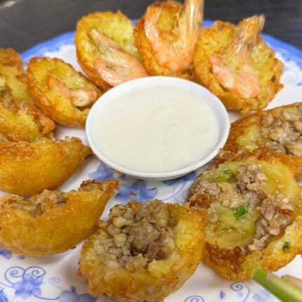 Private Street Food Evening Walking Tour in Ho Chi Minh City