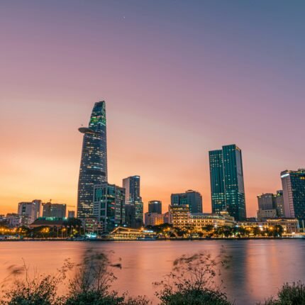 Ho Chi Minh City Private Half Day Tour – Local Life & Hidden Gems