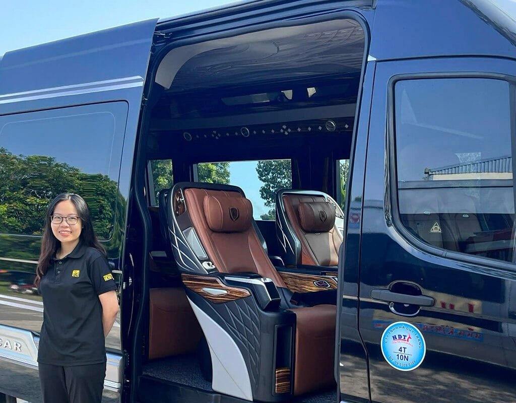 Ha Long Bay VIP Private Tour | Limousine Transfer