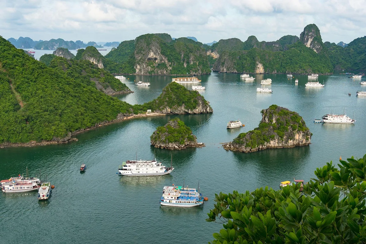 Ha Long Bay tours Vietnam