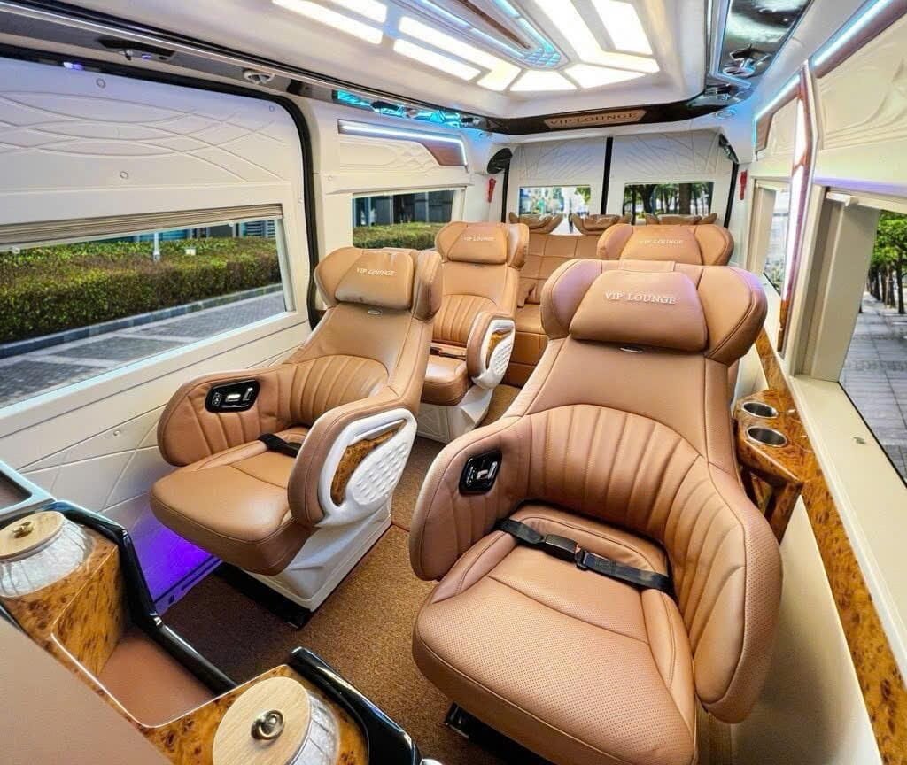 HANOI CITY HALF DAY VIP PRIVATE TOUR | LIMOUSINE TRANSFER