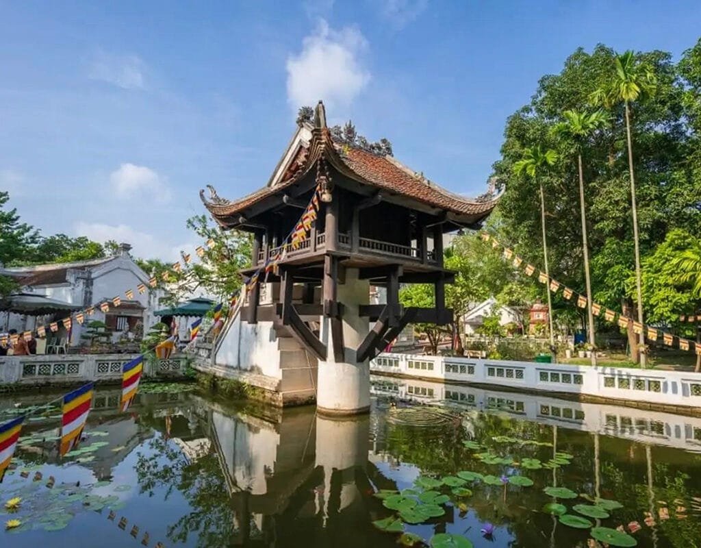 8-Day Northern Vietnam Discovery: Hanoi, Halong Bay, Sapa, Bac Ha & Tam Coc