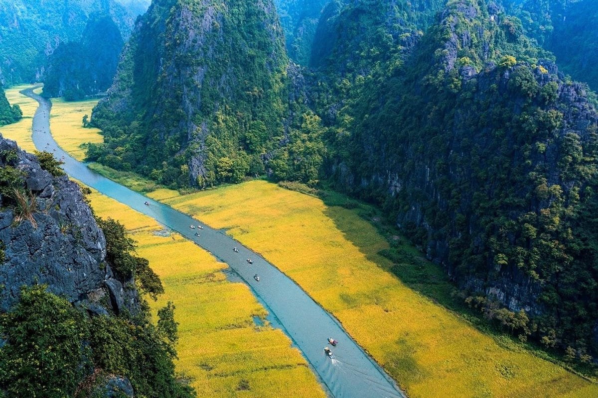 Ninh Binh tours Vietnam