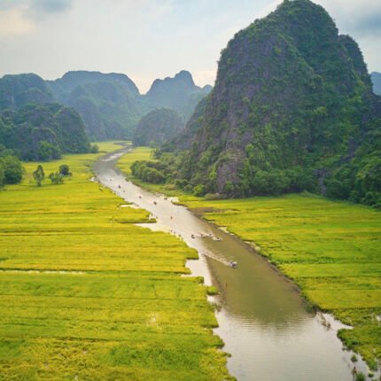 HOA LU – MUA CAVES – TAM COC | FULL DAY TOUR (OPTIONAL BIKING)