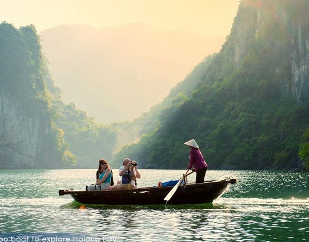 7-Day Vietnam Classic Journey: Hanoi, Halong Bay & Ho Chi Minh City