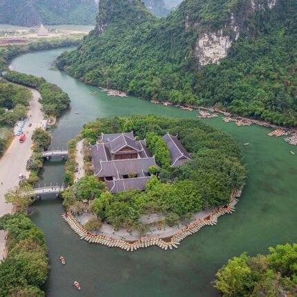 HOA LU – TRANG AN – MUA CAVE | FULL DAY TOUR FROM HANOI