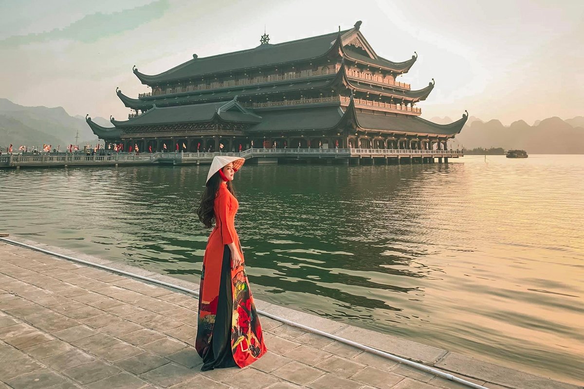 Tam Chuc Pagoda Trang An Eco Tour