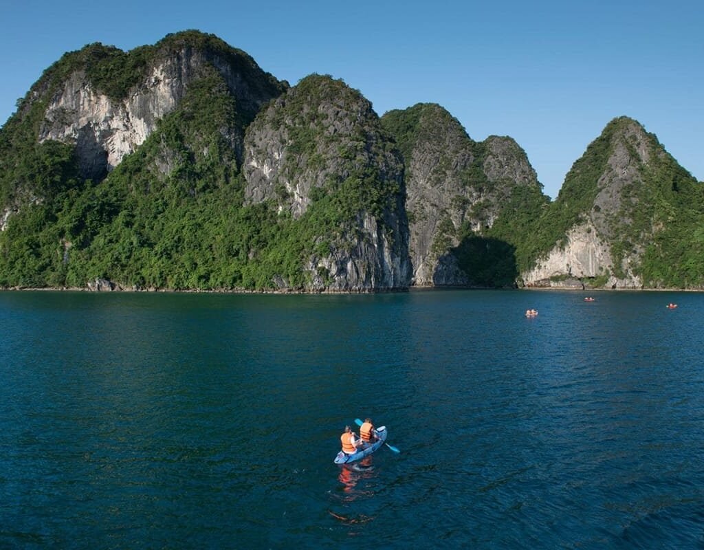 Ha Long Bay Full Day Tour from Hanoi